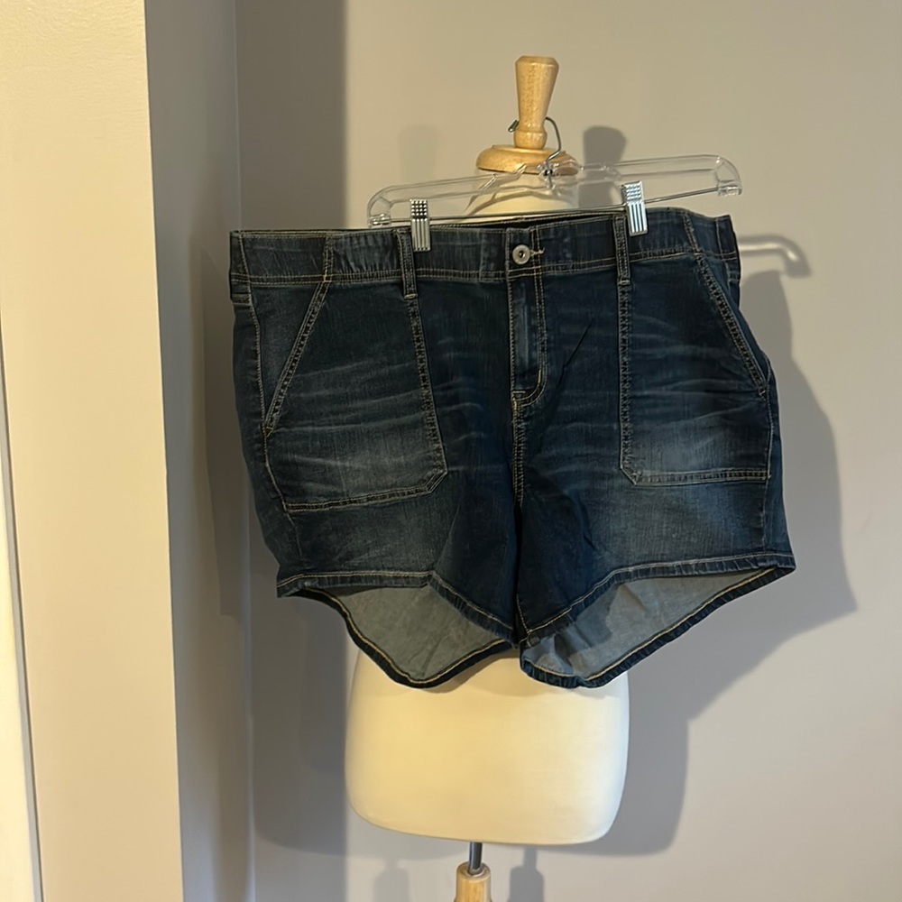 Torrid Denim Shorts. Size 22